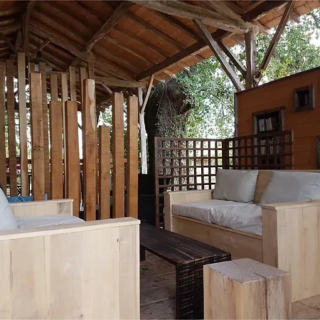 Bed & Breakfast Arbrakabane *
