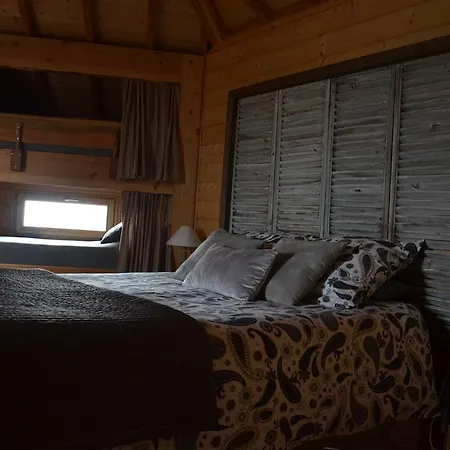 Arbrakabane * Peyrissas