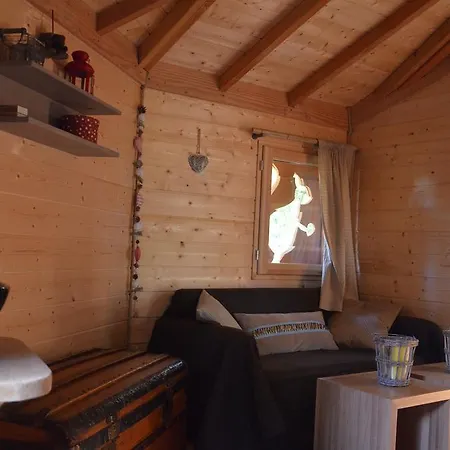 Arbrakabane * Peyrissas