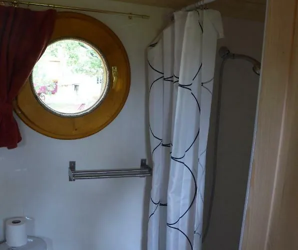 Bed & Breakfast Arbrakabane