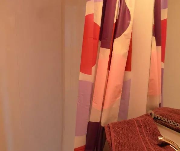 Bed & Breakfast Arbrakabane Peyrissas